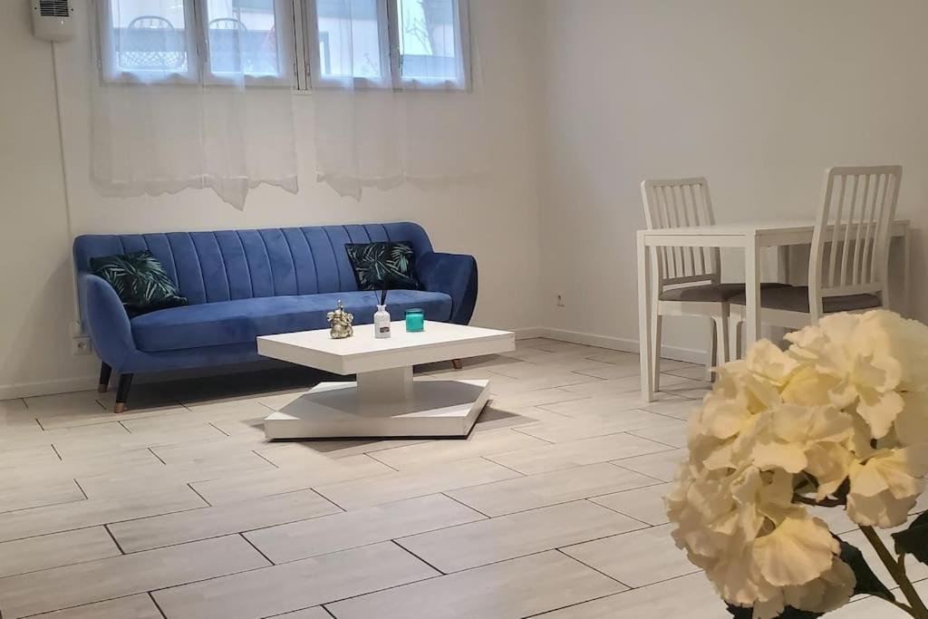 Tulsa Home - Superbe Appartement De Deux Chambres - Avec Terrasse Privee Osny Extérieur photo